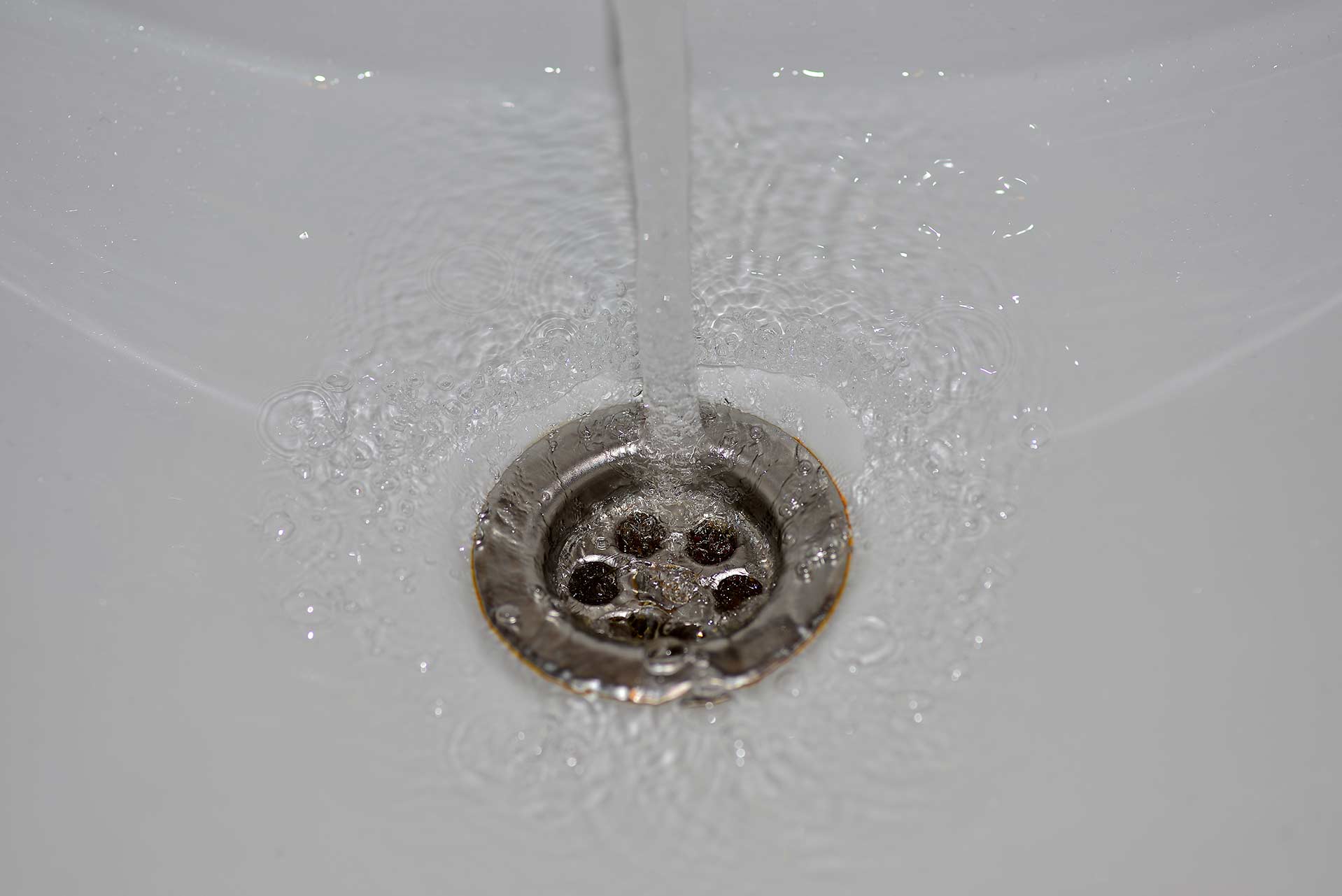 A2B Drains provides services to unblock blocked sinks and drains for properties in Mansfield.